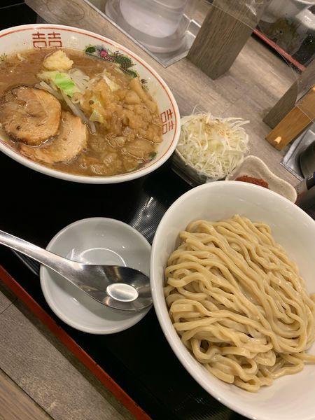「豚煮干しつけ麺＋辛味噌＋ネギ」@つけめんTETSU 阪急三番街店の写真