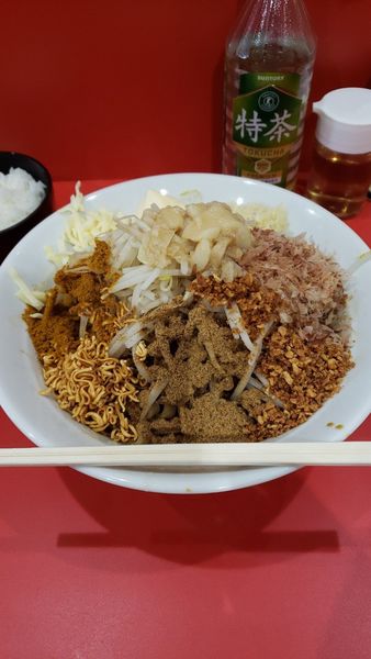 「【限定】カレーまぜそば🐷豚増し🐖」@ラーメン ノックアウトの写真