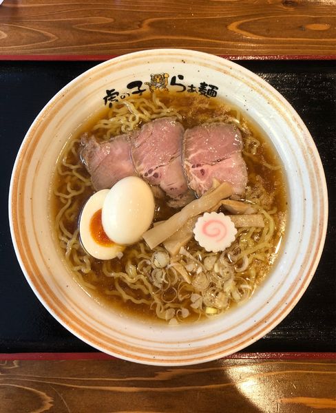 「中華そば 東京Xチャーシュー1(800+50)」@虎の子らぁ麺 マカンの写真