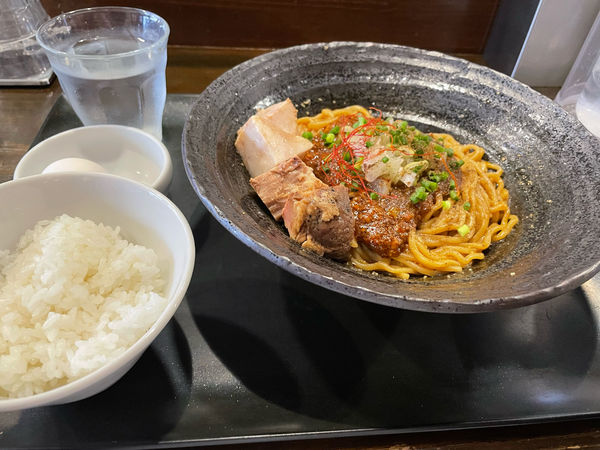 「麻婆まぜそばセット」@らぁ麺 やまぐち 辣式の写真