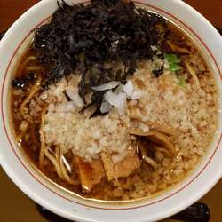 こってり磯海苔ラーメン　880円　麺大盛り110円