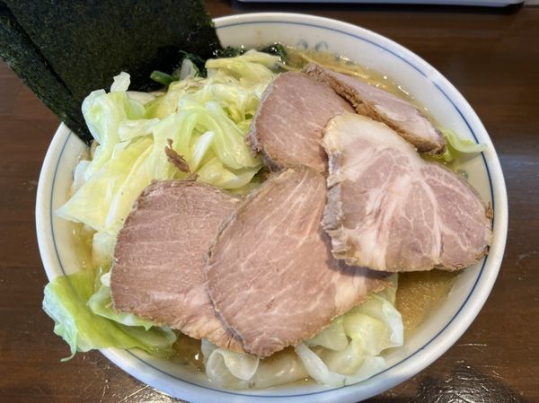 「キャベツチャーシューメン、大盛、固め」@横浜家系ラーメン 中島家の写真