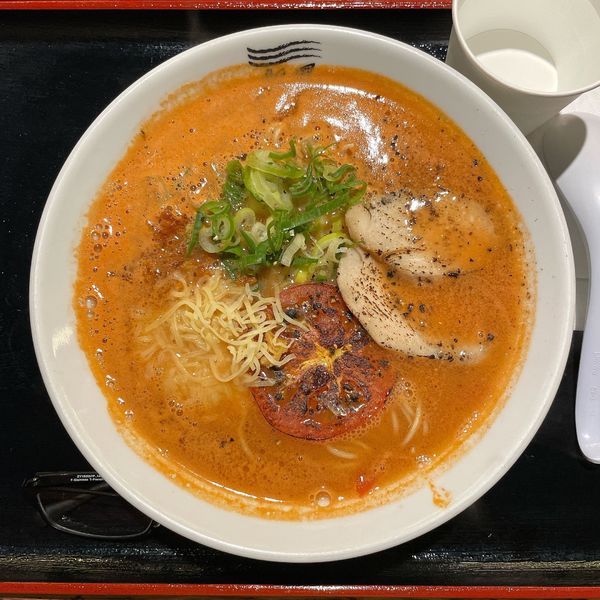 「トマトンコツ」@博多 新風 日比谷ラーメンアベニュー店の写真