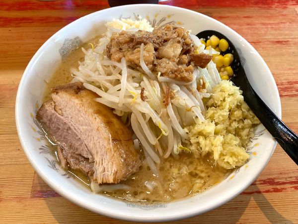 「ミニラーメン 850円 ＋ しょうが 50円」@ラーメン二郎 会津若松駅前店の写真