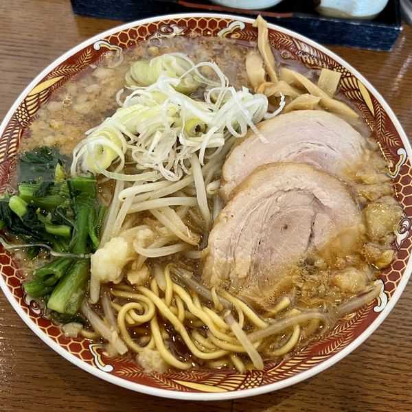 「背脂醤油ラーメン」@自家製手もみ麺 ラーメン赤松の写真