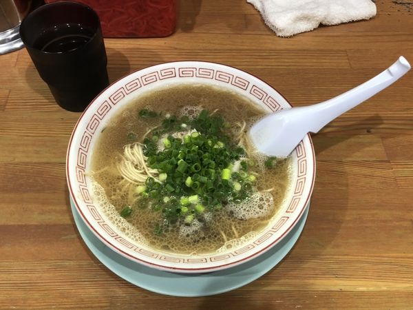 「ラーメン780円」@しぇからしか 梅田店の写真