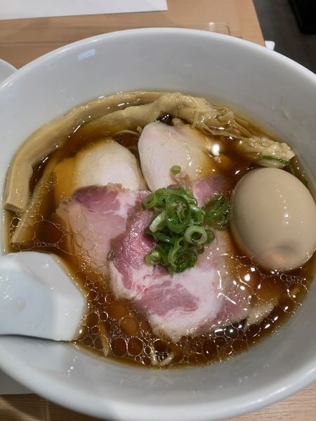 「特製醤油らぁ麺」@らぁ麺 ふじ田 荻窪店の写真
