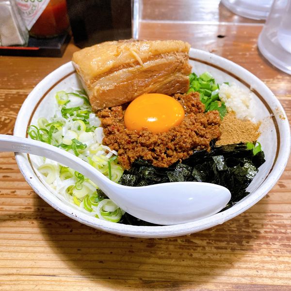 「トロ豚まぜそば」@麺 酒 やまのの写真