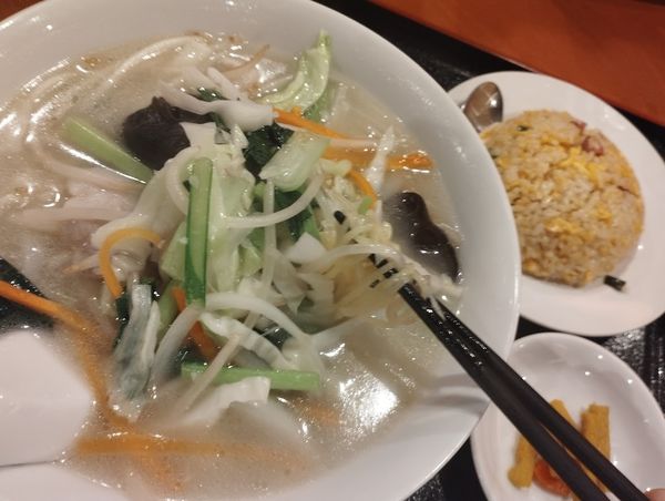 「ランチタンメン＋半チャーハン(750)」@華景園の写真