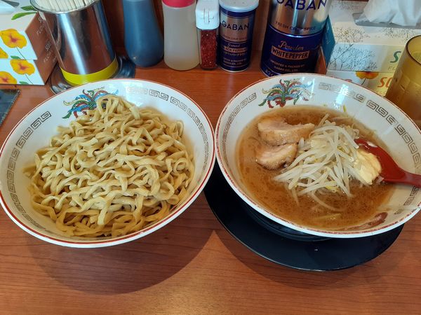 「大ラーメン、つけ麺券」@豚山 町田店の写真