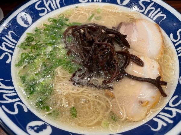 「博多ShinShinらーめん」@博多ラーメン ShinShin 博多デイトス店の写真