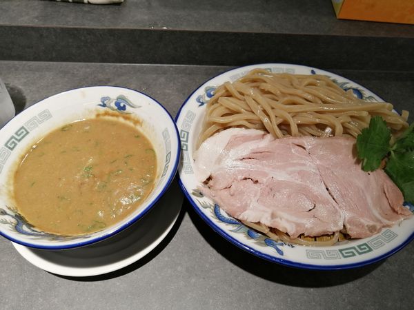 「全粒粉極濃つけ麺」@新宿デイトセイ MarueiGalleria店の写真