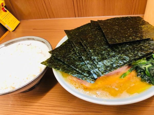 「のり増しラーメン 並 800円 くずれ玉子 20円」@家系らーめん 武将家 外伝の写真