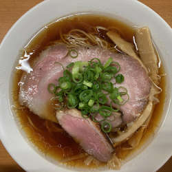 鴨出汁中華ソバ正油 850円