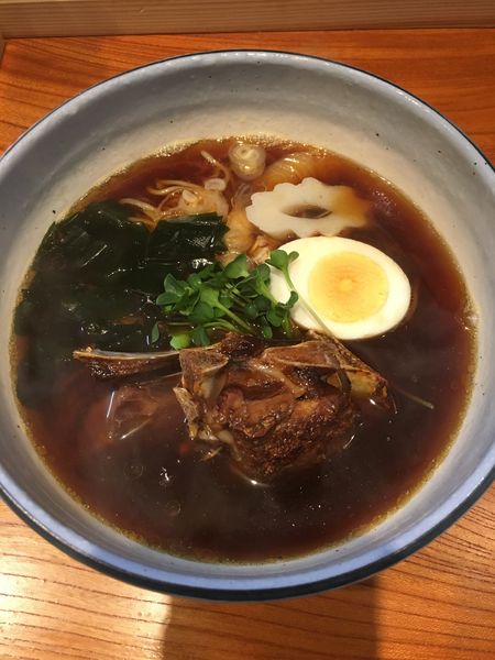 「マグロラーメン　醤油(850円)」@すし屋のらーめん 吉祥の写真