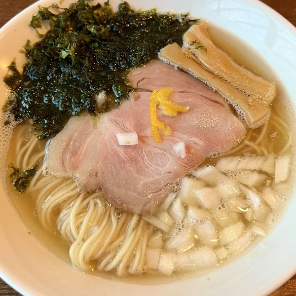 「白煮干中華そば」@麺屋らんまるの写真