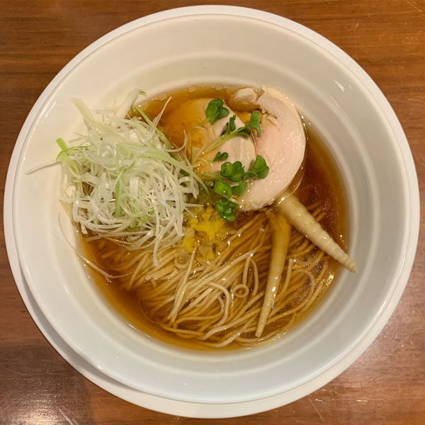 「淡麗醤油ラーメン」@だし工房 絹と小麦の写真