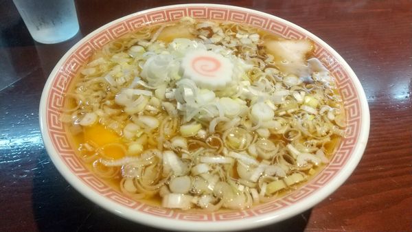 「月見中華そば900円、ネギ100円」@中華そば えもとの写真