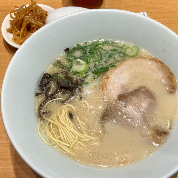 「白丸元味550円【FANBOOKクーポン240円お得】」@博多一風堂 ららぽーとTOKYO-BAY店の写真