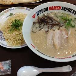 とんこつラーメン　替玉追加