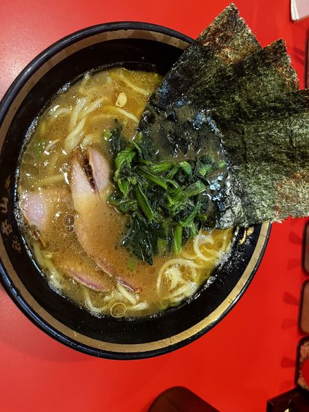 「ラーメン710円」@横浜家系総本山 吉村家直系店 ラーメン内田家の写真