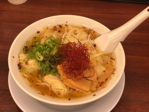 「塩わんたん麺」@京都北白川ラーメン魁力屋 瑞穂店の写真