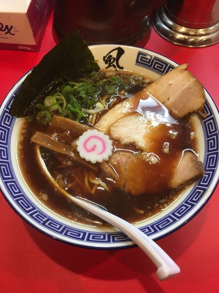 「醤油ラーメン(700円)」@風は南から 蒲田店の写真