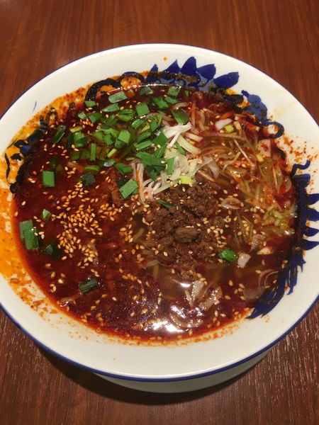 「紅マーラー担々麺(950円)」@ブルードラゴンオリエンタル シャポー本八幡店の写真