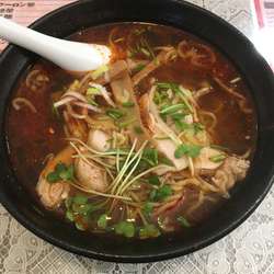 マーラー鶏肉麺(800円)