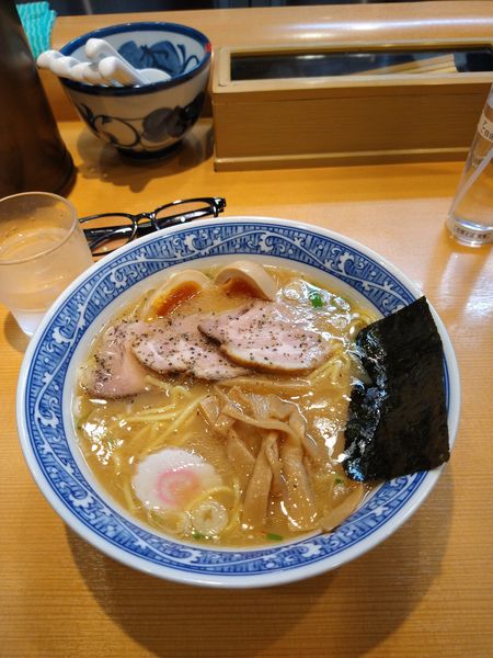 「特製中華そば　930円」@中華そば 青葉 川崎アゼリア店の写真