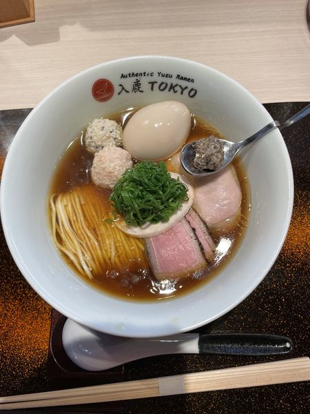 「特製ポルチーニ醤油らぁ麺」@入鹿TOKYOの写真