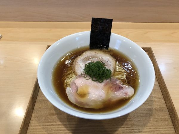 「しょうゆらぁ麺1,600円」@飯田商店 湯河原本店の写真