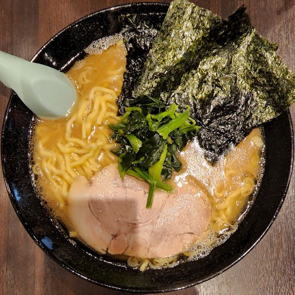 「とんこつ醤油大」@らーめん家 せんだい 町田店の写真