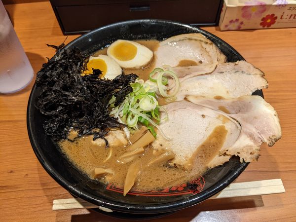 「特製中華蕎麦（固め）」@金澤濃厚中華そば 神仙 東京ラーメンストリート店の写真