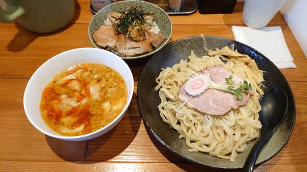 「【限定】背脂味噌つけ麺 1000円 + ネギ焼豚丼 310円」@麺屋 真心の写真
