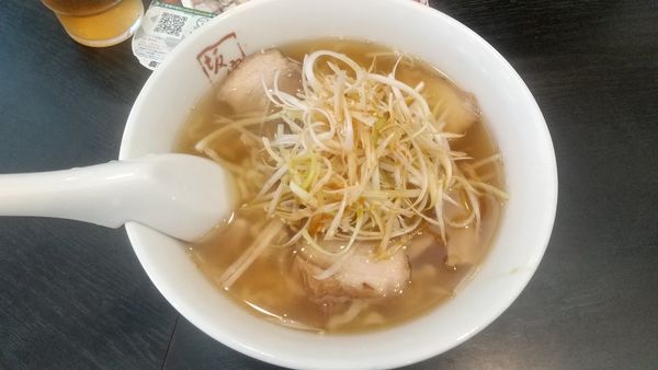 「ねぎラーメン830円→750円（クーポン使用）」@会津・喜多方ラーメン 坂内 恵比寿店の写真