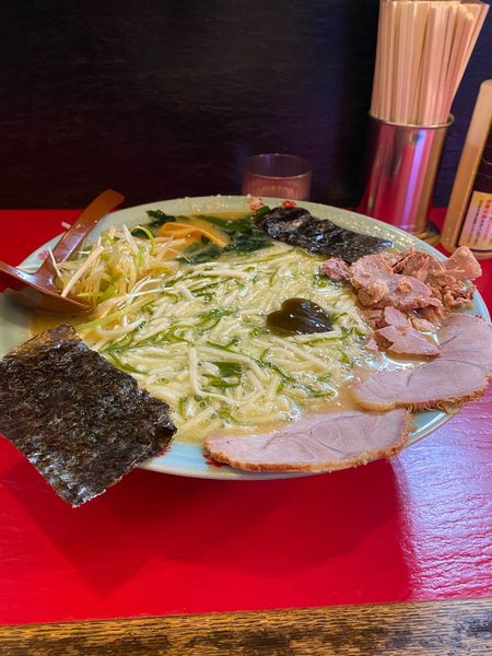 「めかとろラーメン大盛り」@壱発ラーメン 八王子店の写真