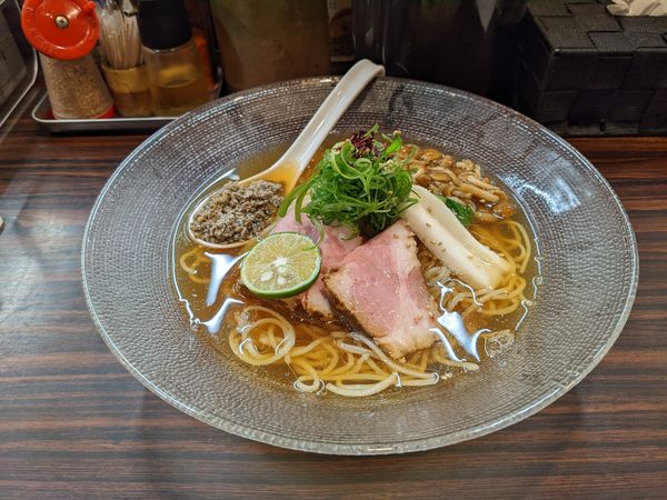 「冷た〜い煮干しら～麺」@らー麺 あけどやの写真