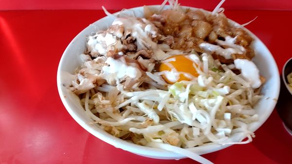 「まぜそば800円+チーズ100円」@ひたちなか大盛軒の写真