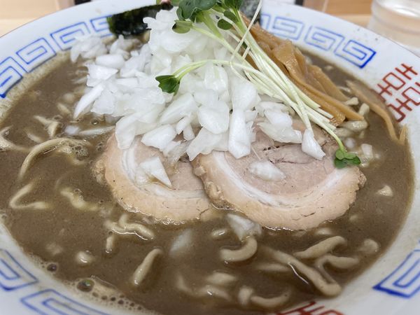 「濃口ひらこ850円+玉ねぎ100円」@麺飯酒家 サイトウキッチンの写真