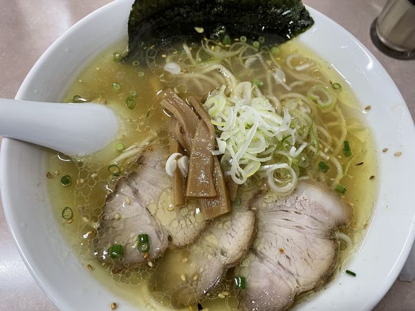「塩ラーメン700円」@郡山駅前ラーメン 角麺の写真