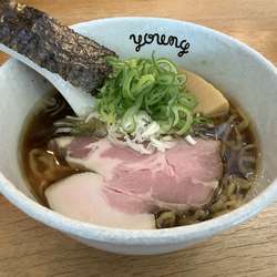 しょうゆラーメン　830円