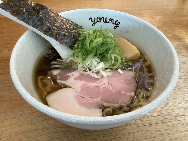 「しょうゆラーメン 830円」@ラーメンやんぐの写真