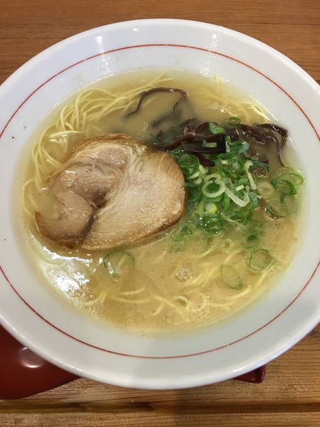 「ふくちゃんらぁめん(700円)」@生粋 博多らぁめんふくちゃん 築地総本店の写真