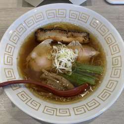 あっさり細麺醤油中華そば 790円