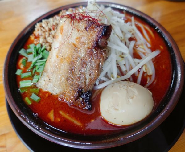 「しびれベトコン誤爆」@ラーメン・つけ麺 爆王の写真