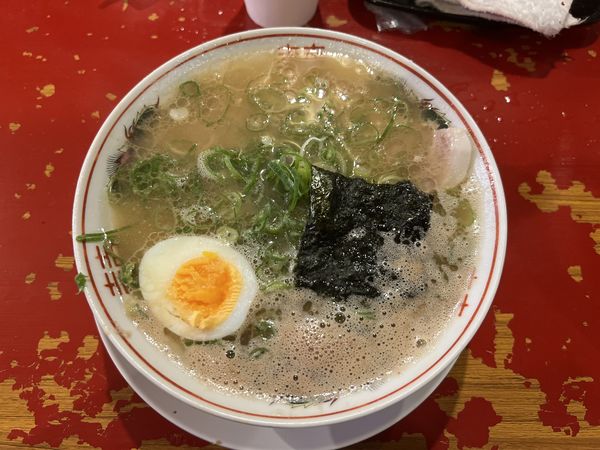 「ラーメン800円」@中洲屋台 長浜ラーメン 初代 健太の写真