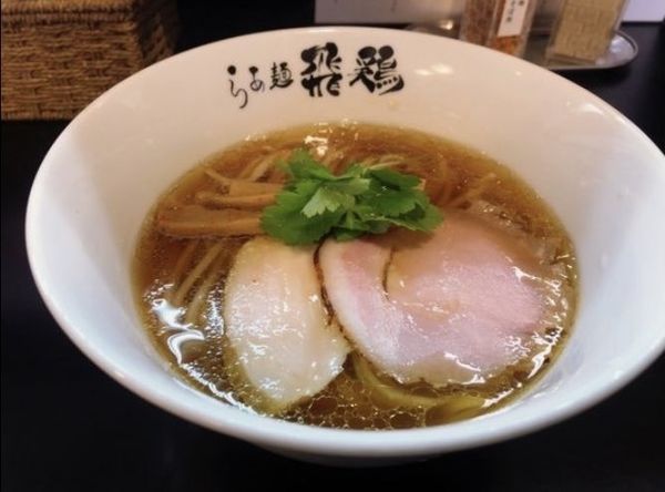 「鶏そば」@らぁ麺 飛鶏の写真