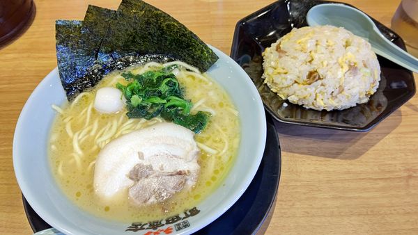 「特製チャーハンセット」@町田商店 藤沢湘南台店の写真