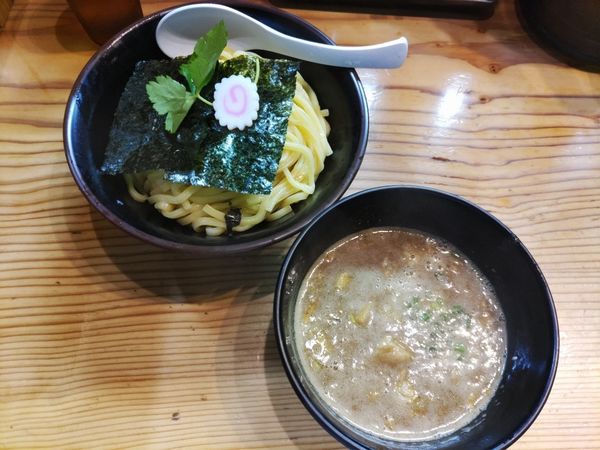 「濃厚煮干しつけ麺・大盛」@銀座 朧月の写真